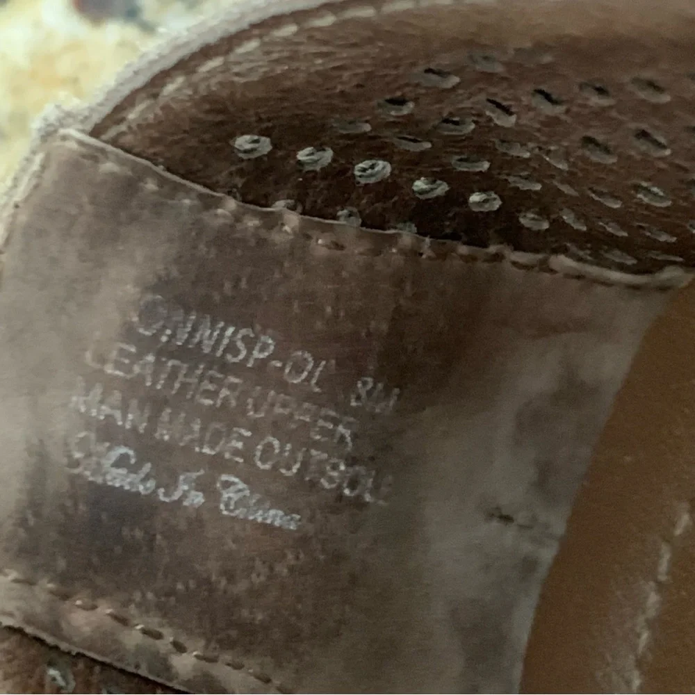 DONALD J PLINER Conni Perforated Oxfords Size 8 Rhinestone Taupe Gray